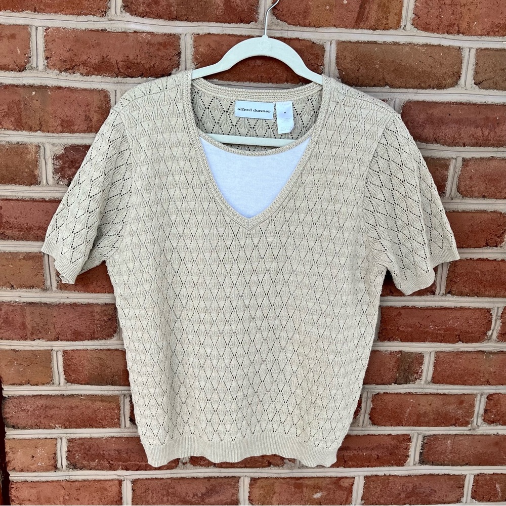 Vintage short sleeve beige and white top. Medium